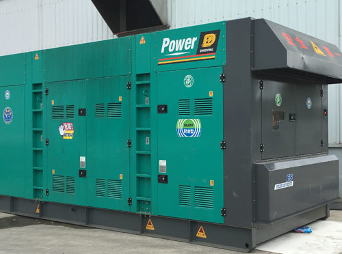 溆浦升级发电机组的过程中需要注意哪些安全事项？